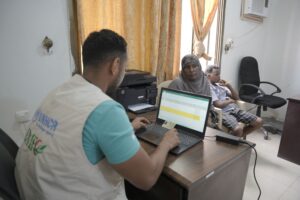 ASR participant receiving registration and administrative support